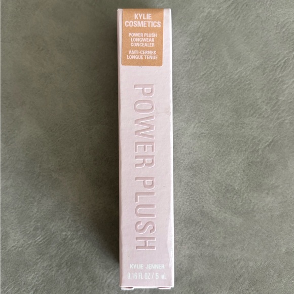 Kylie Cosmetics Power Plush Longwear Concealer - Shade 4WN - Picture 1 of 5